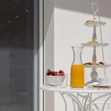 Stai A Sud Bed and Breakfast *